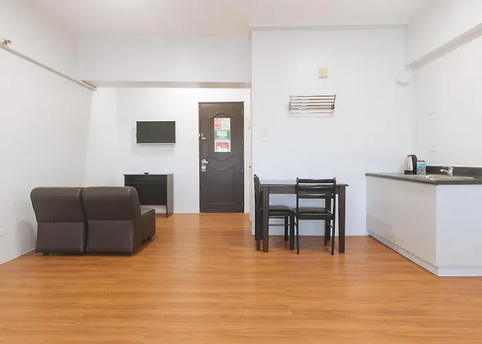 Reddoorz @ Bp International Powerhouse Inc Near Sm *